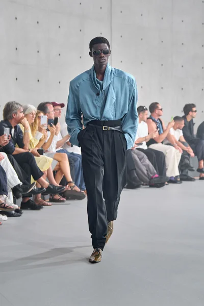 Look 21